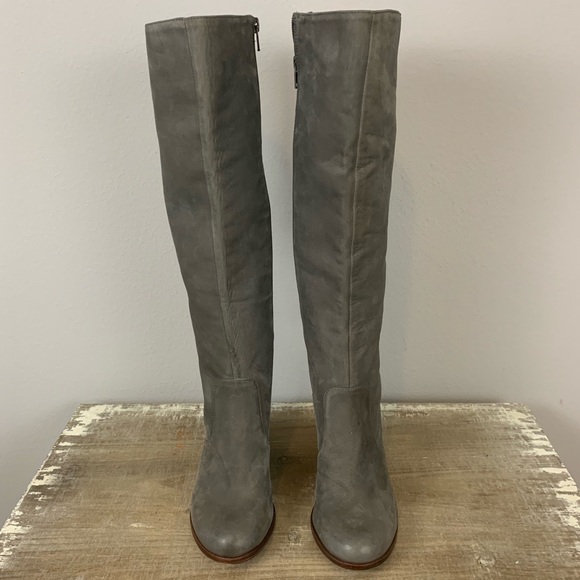 Gianni Bini Back Drop Fringe Suede Tall Boots 6 - Picture 4 of 5